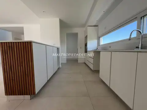 Casa en Alquiler A Estrenar