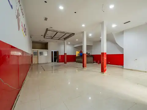 Local en Venta 70 años