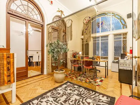 Petit Hotel Reciclado de 800 m² en Retiro – Suipacha 900
