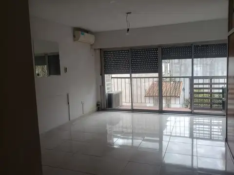 Departamento en Alquiler en Ciudad Jardín del Palomar, $ 550.000