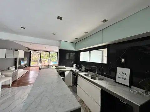Avenida Gutiérrez - Hudson 4000