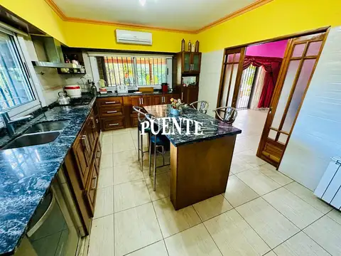Casa en Venta en El Trébol, USD 240.000