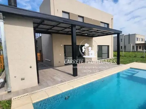 Casa en venta de 5 ambientes con pileta. Barrio Santo Tomas. Pilar