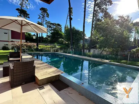 Casa en Venta de 5 dormitorios