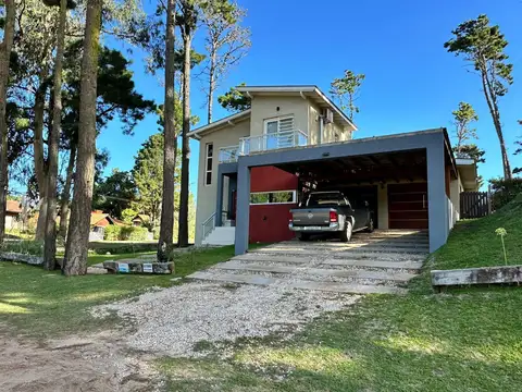 Casa en venta - 5 Dormitorios 3 Baños - 940mts2 - Pinamar