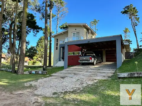 Casa en venta - 5 Dormitorios 3 Baños - 940mts2 - Pinamar