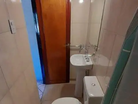 Casa 5 ambientes con 4 baños