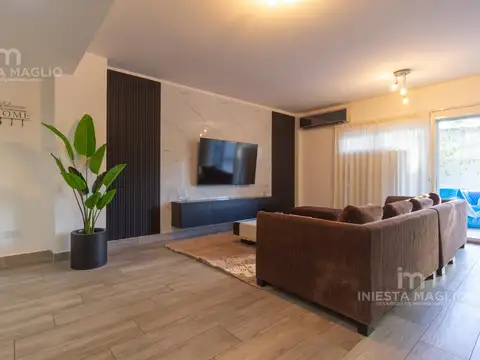 Departamento 4 ambientes con 2 baños