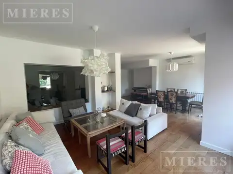 Ramos Mejía entre Marconi y Julián Navarro