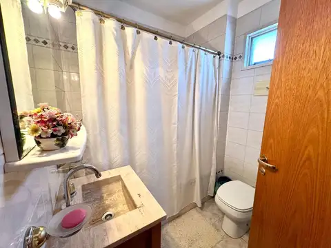 RAMOS MEJÍA CENTRO, VENTA 4 AMB. AMPLIO