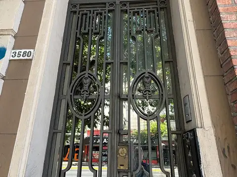 Departamento 7 ambientes con 2 baños