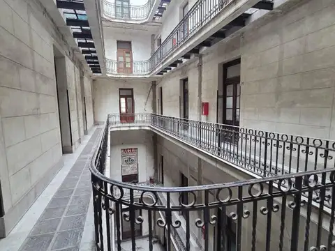 Avenida Rivadavia 1200