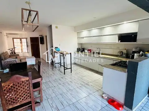 Casa Triplex  en Venta en Ciudad Jardin, Tres de Febrero, G.B.A. Zona Oeste