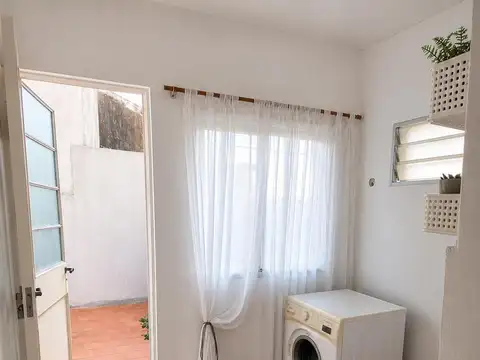 EXCELENTE PH A RECICLAR 2 plantas con patio y terraza