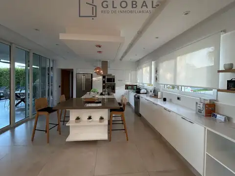 Casa en venta a la laguna