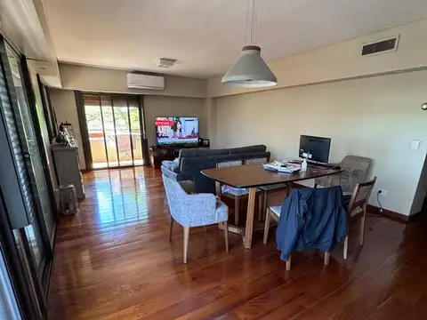 Departamento en Alquiler de 4 ambientes