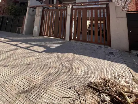 VENTA DE DEPARTAMENTO 2 AMBIENTES EN RAMOS MEJIA NORTE