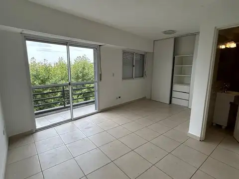 Buenos Aires 3700, Piso 3