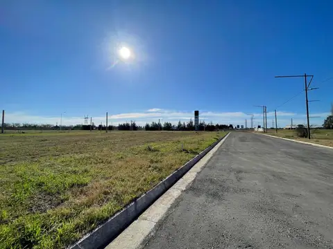 Terreno en Venta 27  mts Fondo
