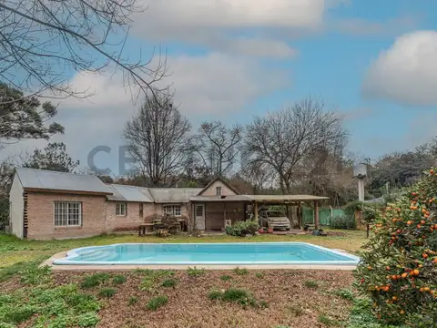 Casa Quinta con Pileta y Gran Parque de 1.336 m² en Loma Verde – 2 Dormitorios