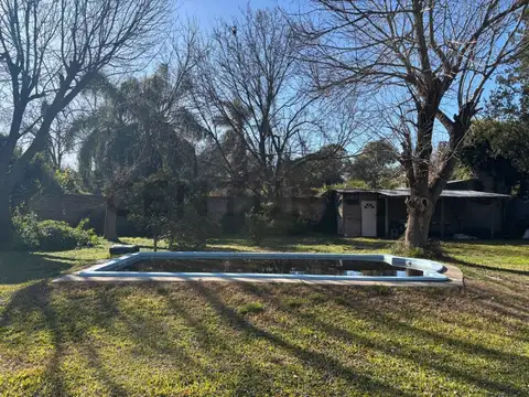 Casa en Venta con 2 cocheras