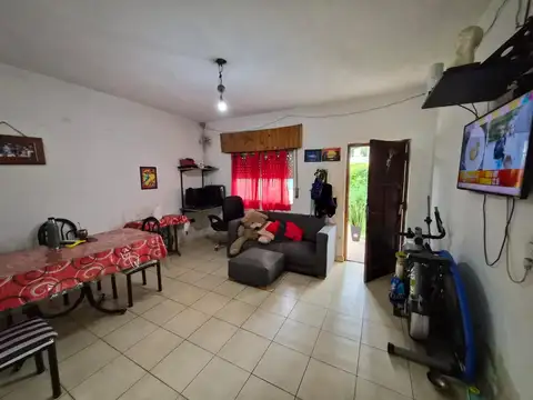 ¡Excelente oportunidad! Casa en venta  - LOTE AMPLIO