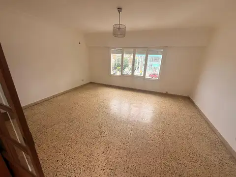 PH en alquiler en El Cano 3400 apto profesional o vivienda