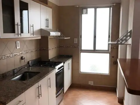 Departamento en Venta en Parque Chacabuco, USD 125.000