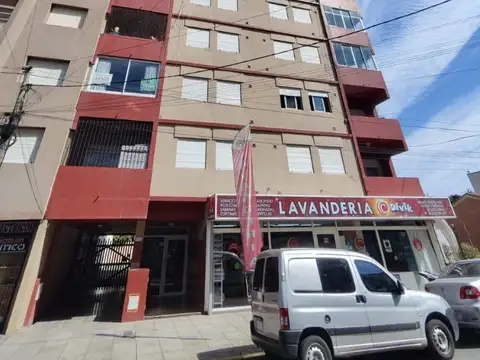 Departamento 3 Ambientes reciclado - 3 cuadras del mar