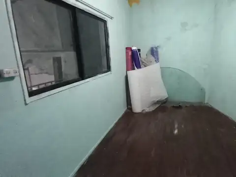 VENTA CASA Y LOCAL A REFACCIONAR TERRAZA LINIERS