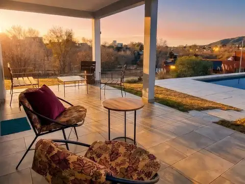 Casa en Venta con 1 cochera