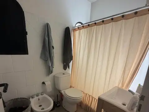 Departamento tipo casa Caseros al 1100