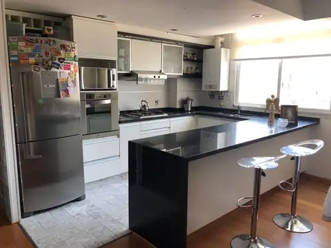 VENTA Departamento 2 Dormitorios sobre Bv. Oroño al 500