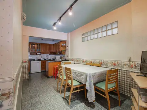 Departamento 4 ambientes con 2 baños