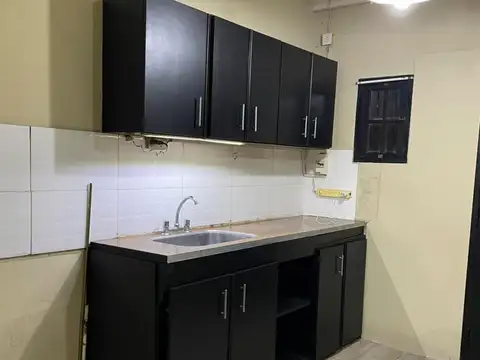 Casa 2 ambientes con 1 baño
