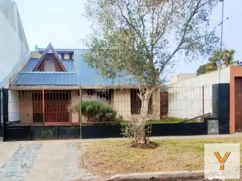 Casa en Venta - 4 Dormitorios 2 Baños - 288.08mts - Mar Del Plata