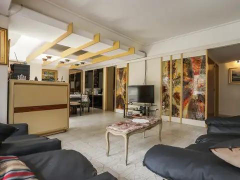 Departamento en Venta con 2 cocheras