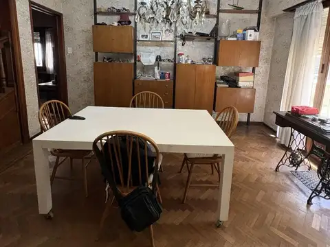 CASA EN EXCELENTE ZONA OPORTUNIDAD 