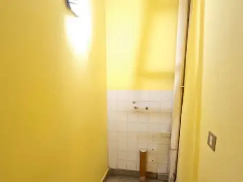 Oficina 3 ambientes con 1 baño