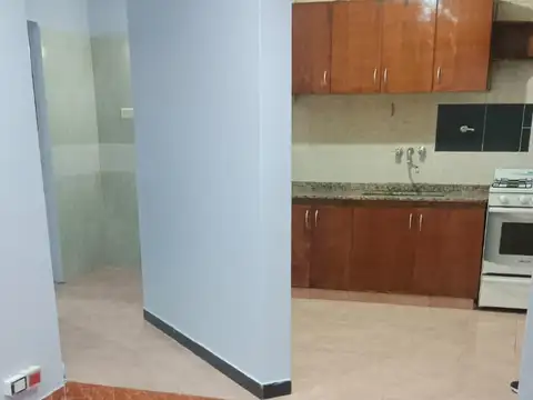 Depto Tipo Casa en Alquiler de 3 ambientes