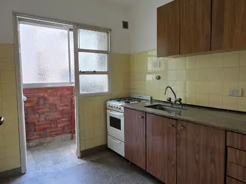 Departamento en Alquiler en Floresta, $ 600.000