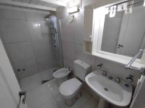 3 AMB Y 1/2 en PB, ZONA FACULTADES  MEDICI /ECONOM