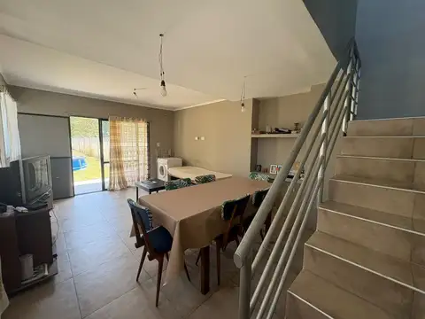 CASA EN VENTA CHASCOMUS 5 AMBIENTES