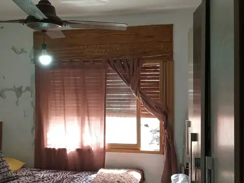 Casa 6 ambientes con 1 baño