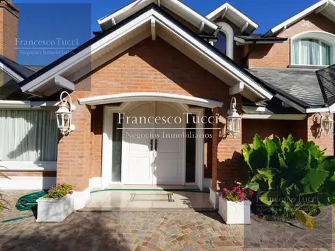 Casa en Venta de 5 dormitorios