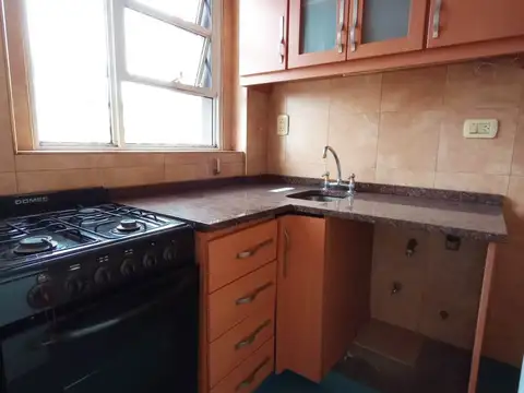 DEPARTAMENTO DE DOS AMBIENTES EN ALQUILER EN RECOLETA