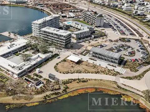 Lote en venta a la laguna en Puertos Barrio Marinas
