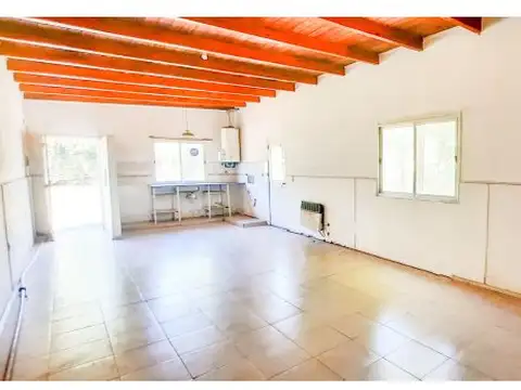 Casa 4 ambientes con 1 baño