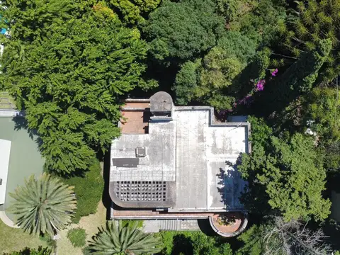 Eduardo Madero al 1000