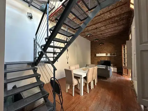 Depto Tipo Casa en Venta 26 años